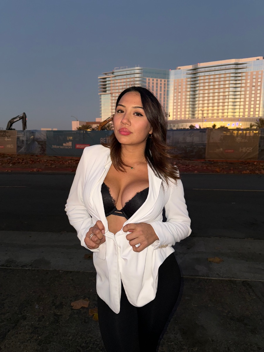 Take a pause and enjoy Ali Cruz — streaming from Sandakan