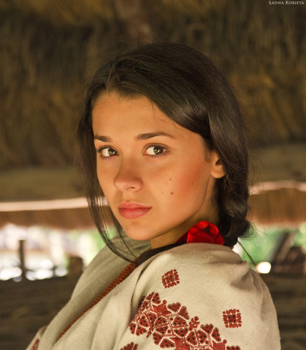 Girls in Slavic costumes in Sandakan