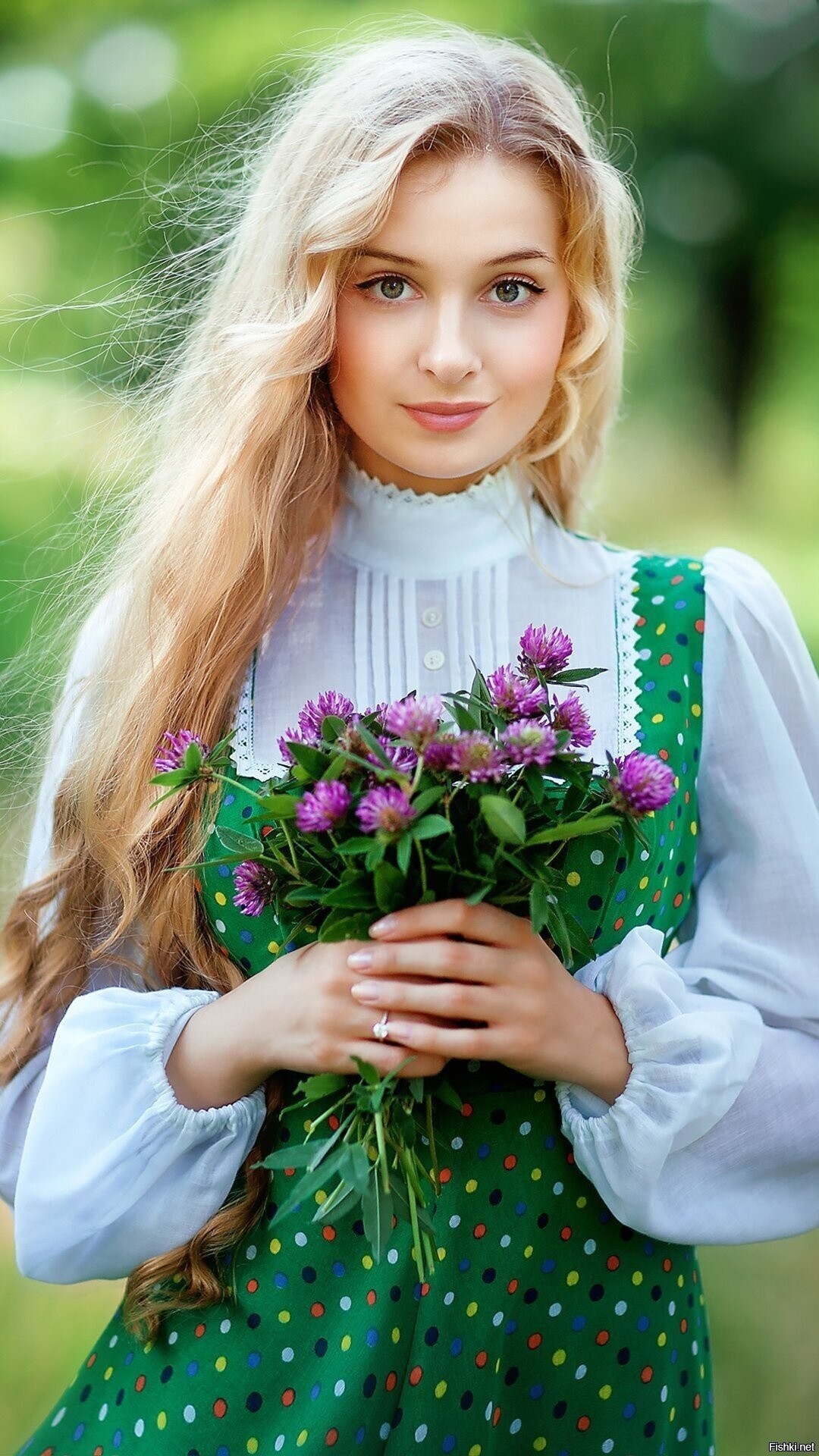 Girls in Slavic costumes in Sandakan