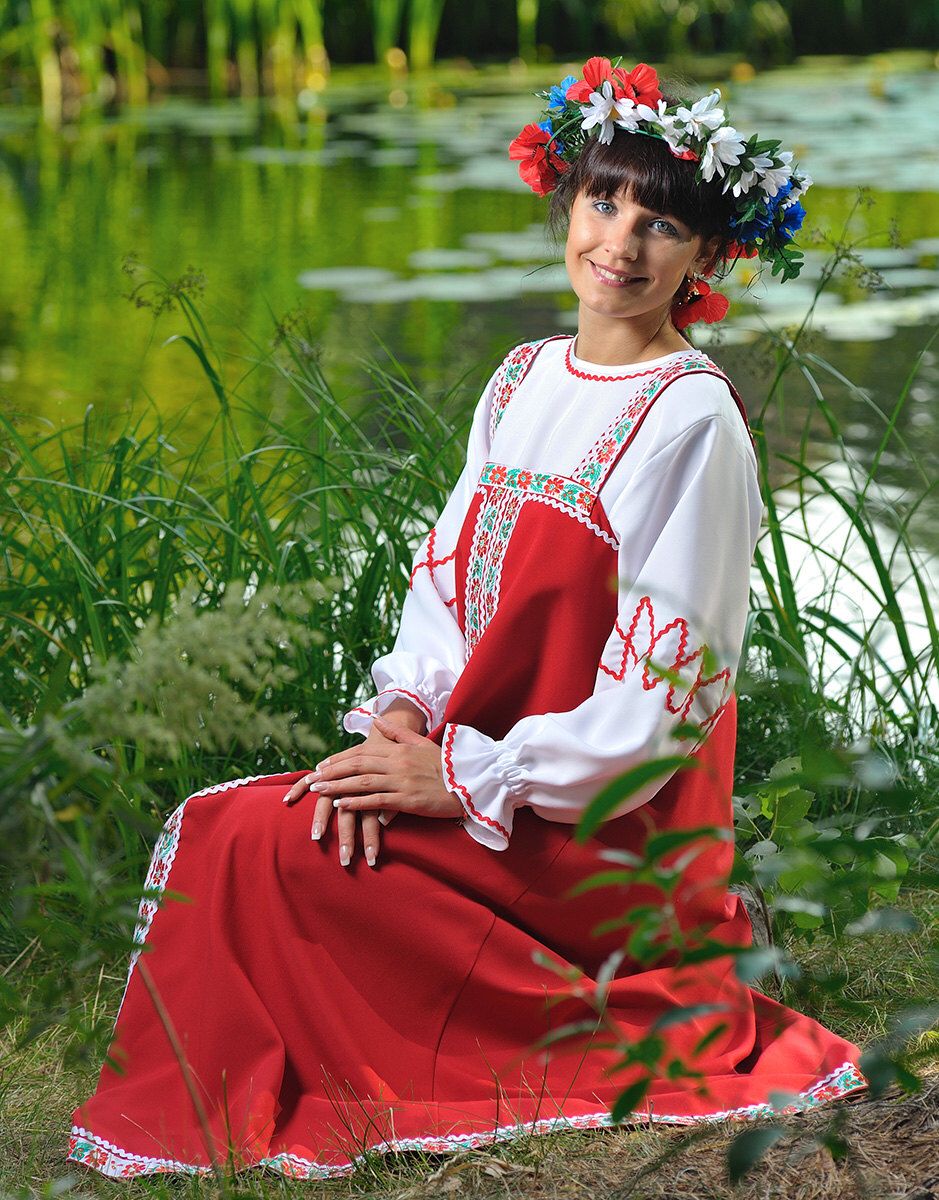 Beautiful girl Girls in Slavic costumes in Sandakan